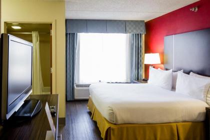 Holiday Inn Express Hotel & Suites Austin Airport an IHG Hotel - image 5