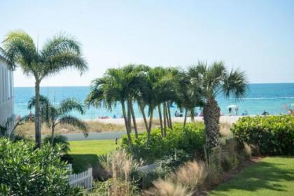 GULF VIEWS 2 bed 2 bath condo Heated pool tennis courts and private laundry FREE WiFi Florida