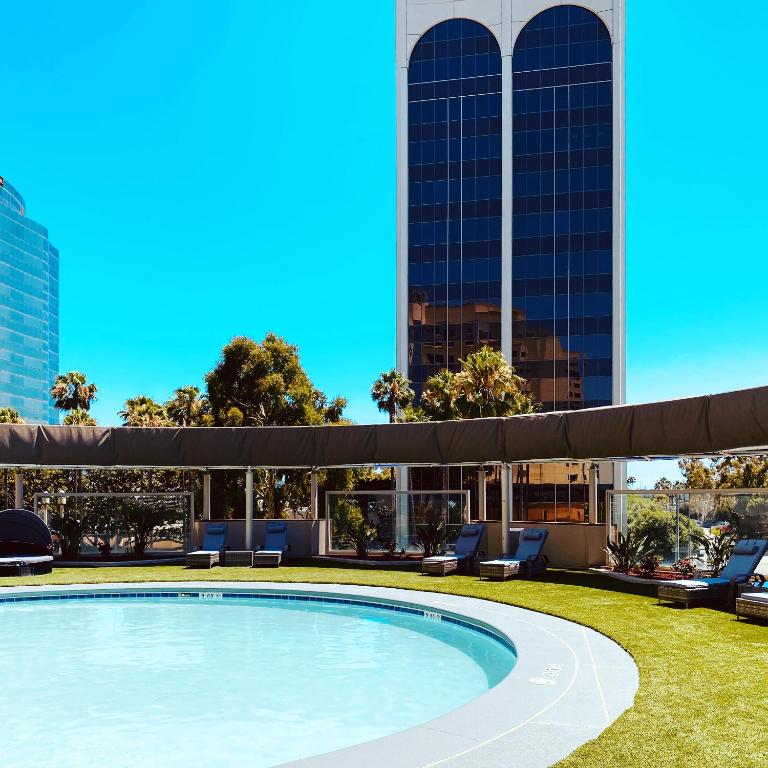 Hilton Long Beach Hotel - main image