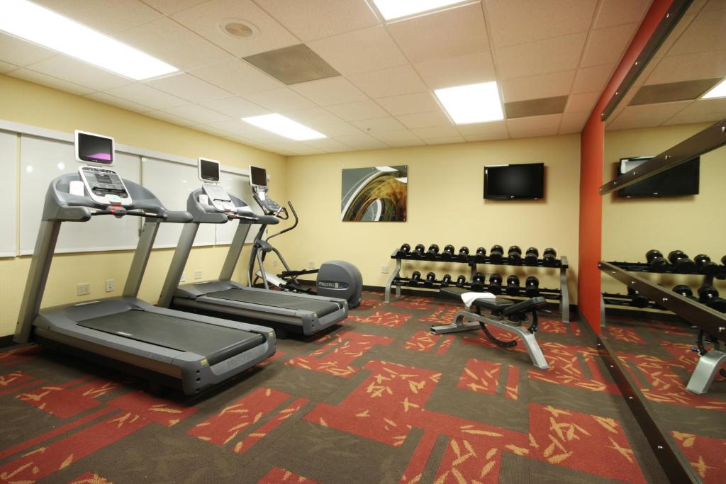 Courtyard by Marriott Palmdale - image 3