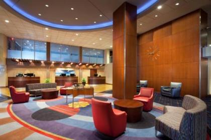 Sheraton Cleveland Airport Hotel - image 1