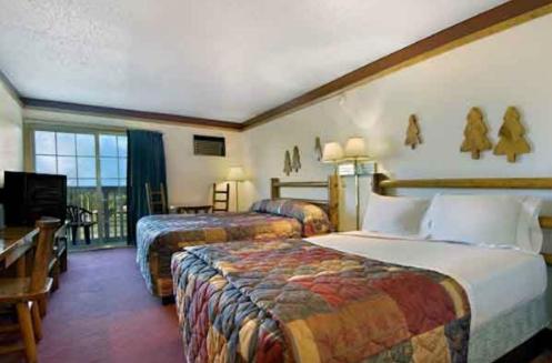 Duluth Spirit Mountain Inn- Americas Best Value Inn - image 2