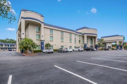 Clarion Inn  Suites Central Clearwater Beach Florida