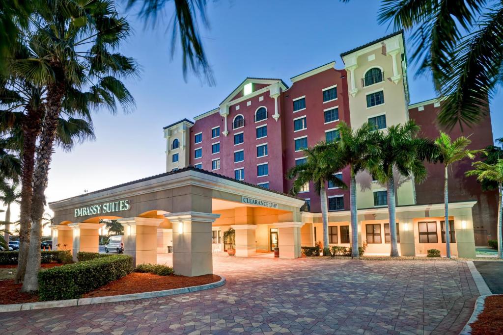 Embassy Suites Fort Myers - Estero - main image