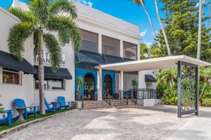 the Landon Bay Harbor miami Beach Ascend Hotel Collection Florida