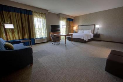Hampton Inn & Suites by Hilton Tampa Busch Gardens Area - image 1