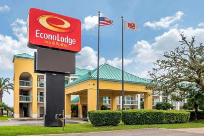 Econo Lodge Inn  Suites Foley North Gulf Shores Alabama