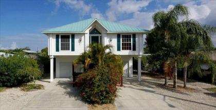147 Curlew St by Kathy Nesbit Vacations Fort myers Beach Florida