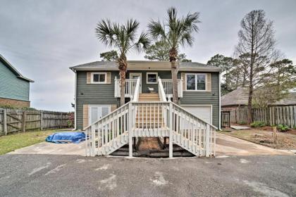 Waterfront Gulf Breeze Apartment with Grill 2 Bikes