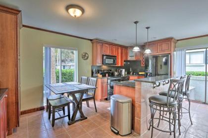 Updated Hilton Head Island Townhome with Deck! - image 2