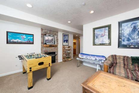 A Lakeside Mountain Condo - 3 Bedrooms near Pineview Reservoir LS 28 - image 3