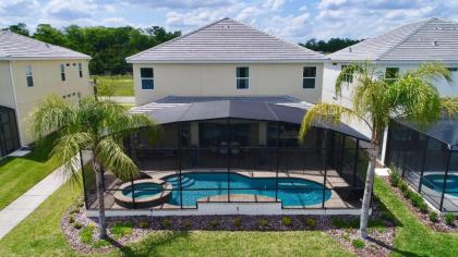 10BR Luxury Mansion - Family Resort - Private Pool And Hot Tub!