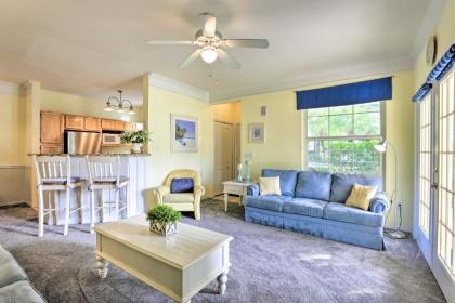 Colorful Condo with Pool Access and More 6 Mi to Disney