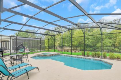6BR Resort Home - Near Disney - Private Pool and Hot Tub!