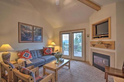 Airy Resort-Style Klamath Falls Townhome with Deck!