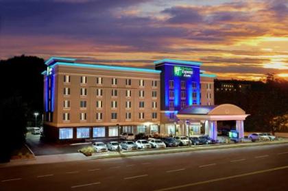Holiday Inn Express Hotel & Suites Knoxville an IHG Hotel