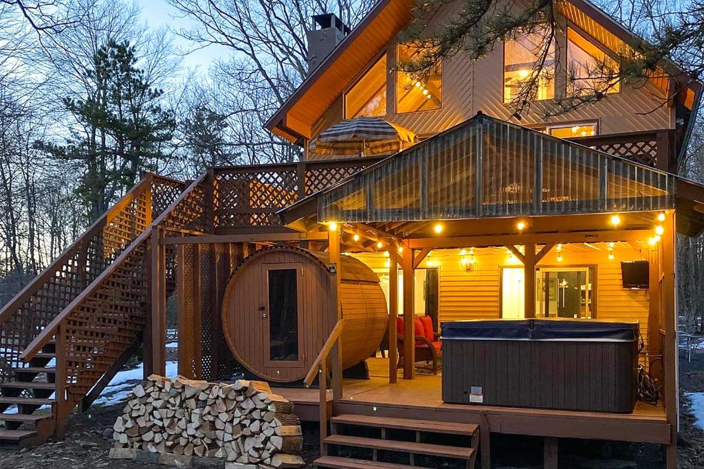 Updated Poconos Chalet with Hot Tub and Sauna! - main image