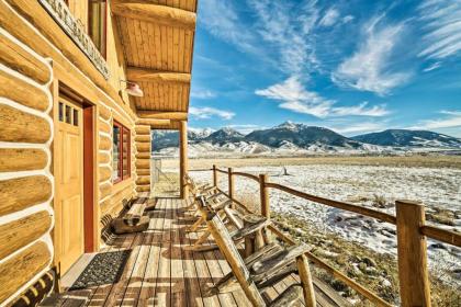 10 Acre Yellowstone Cabin with Stunning mtn View Livingston