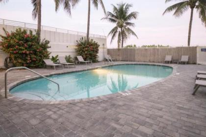 Ocean Drive Apartments Florida