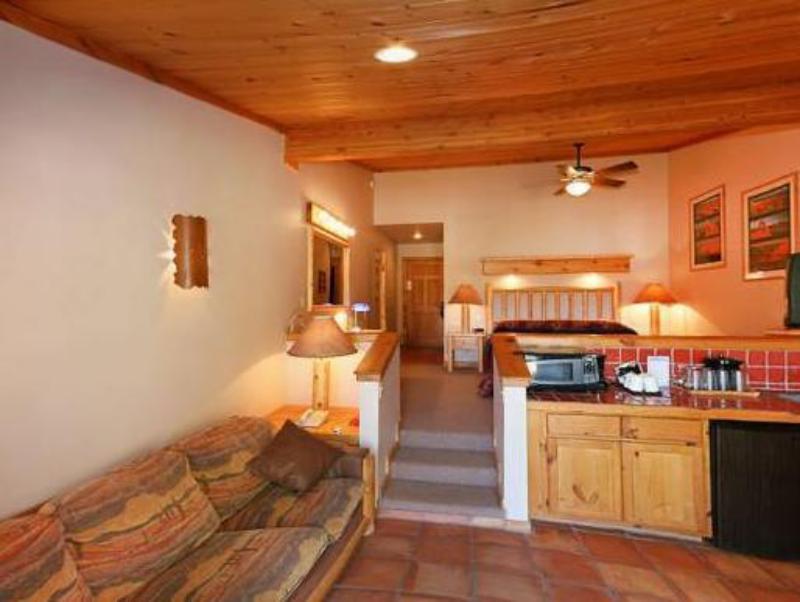 Red Cliffs Lodge - image 4