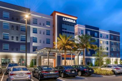 Cambria Hotel Orlando Airport - image 1