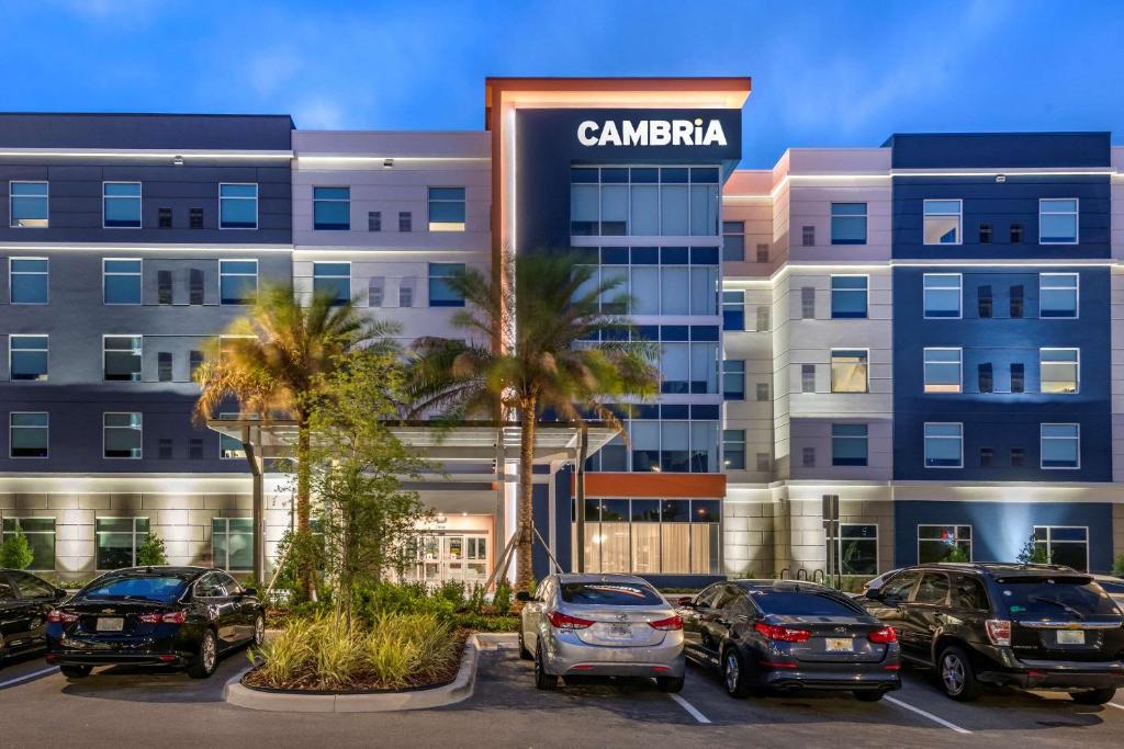Cambria Hotel Orlando Airport - image 2
