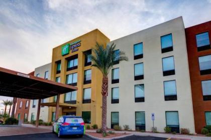 Holiday Inn Express  Suites   Phoenix North   Scottsdale an IHG Hotel Phoenix Arizona