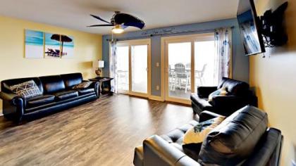 Put-in-Bay Waterfront Condo #103