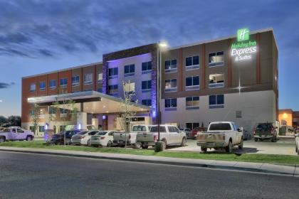 Holiday Inn Express  Suites   Roswell an IHG Hotel