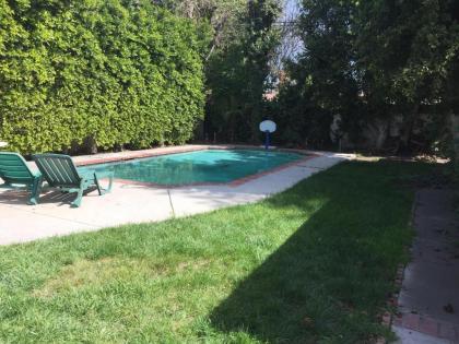 Lovely Studio with a pool Van Nuys California