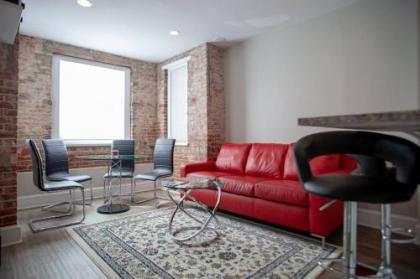 Apt ideally situated in DC walk to metro Dupont Logan  monuments